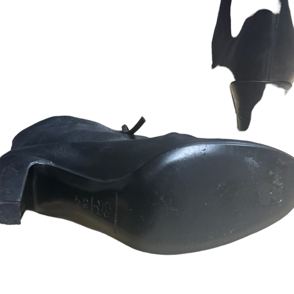 Sigerson Morrison high flap heel point toe booty in black leather size 9.5 - Picture 6 of 7